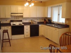 32 Abbot Road Springfield, IL 62704 - Photo 5 of 12