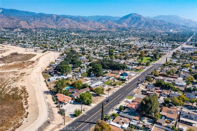 $379,900 | 972 East Lynwood Drive, San Bernardino, CA 92404