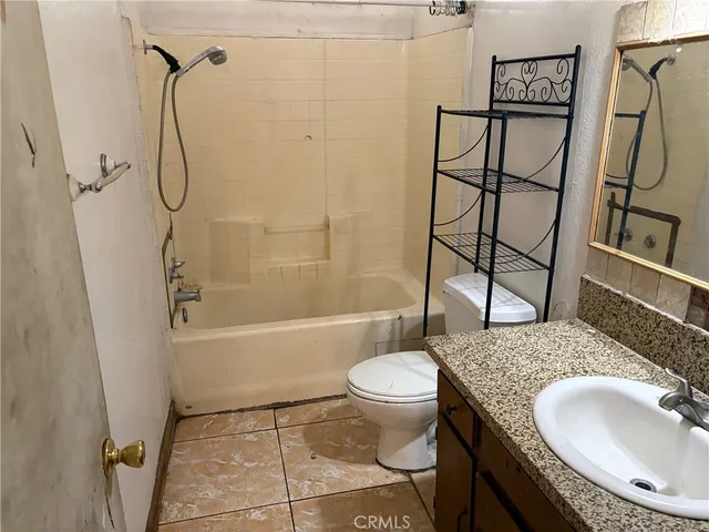 $379,990 | 972 East Lynwood Drive, San Bernardino, CA 92404