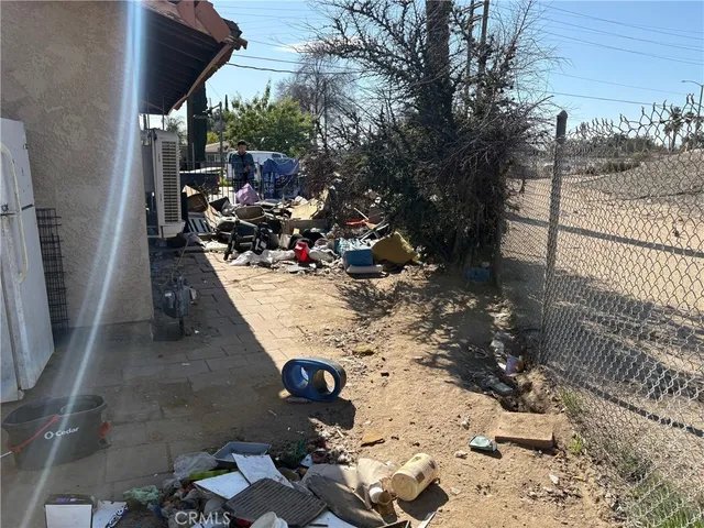 $379,990 | 972 East Lynwood Drive, San Bernardino, CA 92404