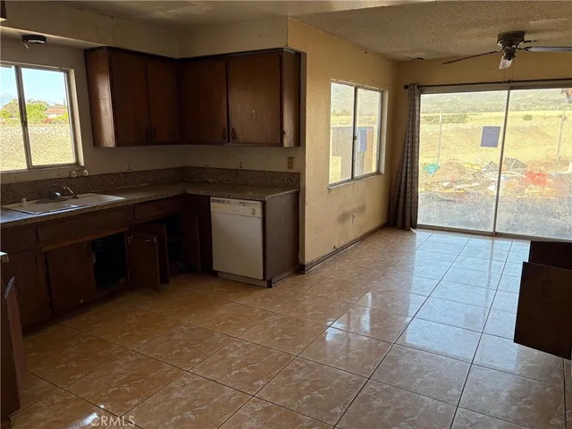 $379,990 | 972 East Lynwood Drive, San Bernardino, CA 92404