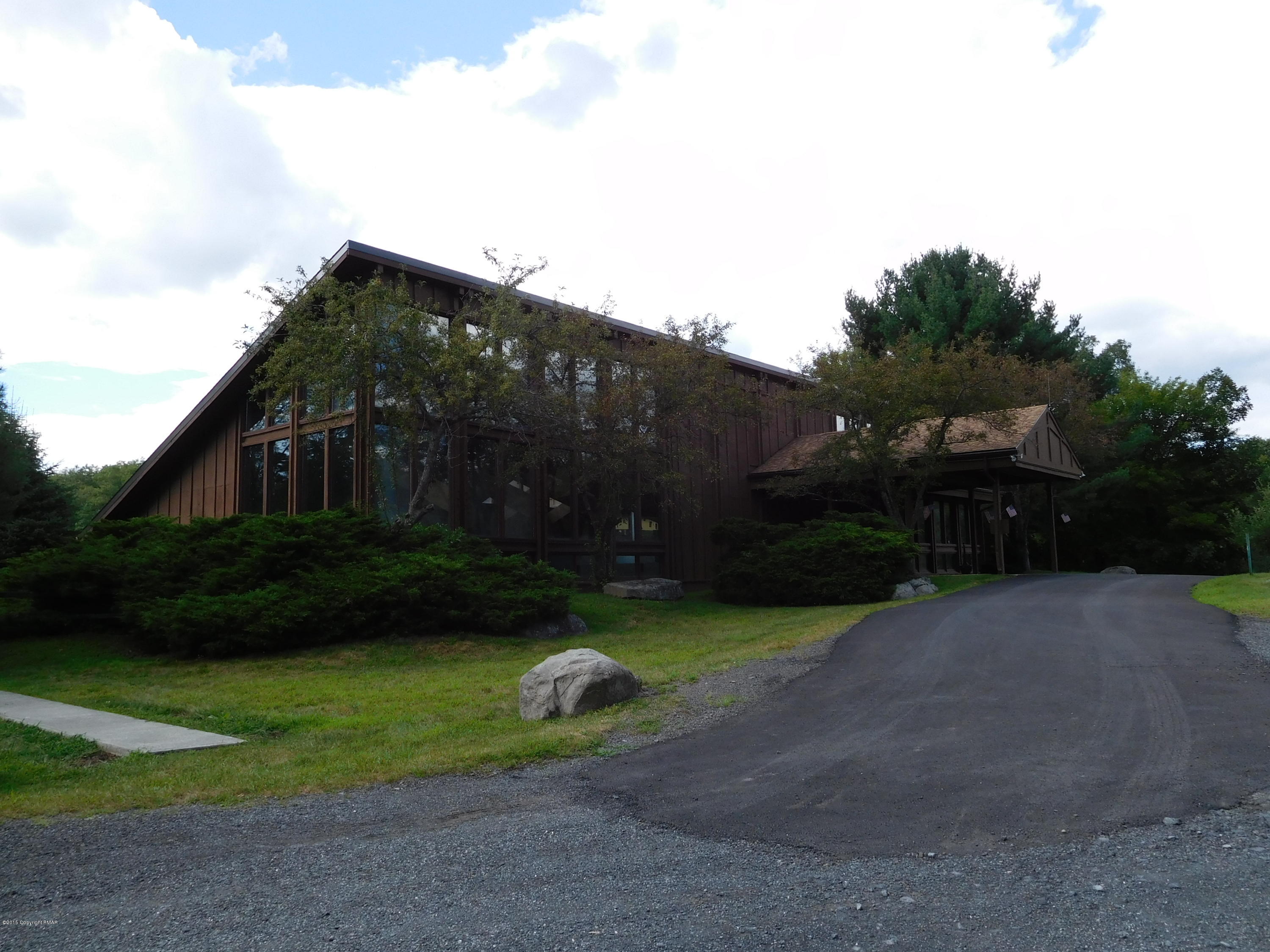 142 Blue Ridge Drive Cresco, PA 18326 - Photo 34 of 37 Clubhouse