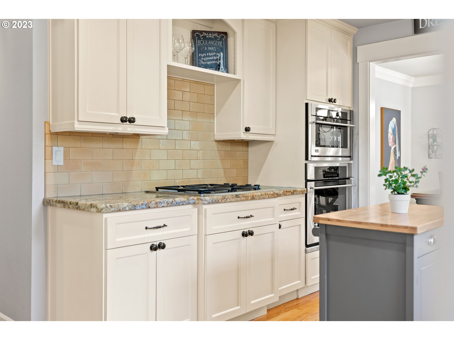 12974 Knaus Road Lake Oswego, OR 97034 - Photo 14 of 46 Gallery Image 14