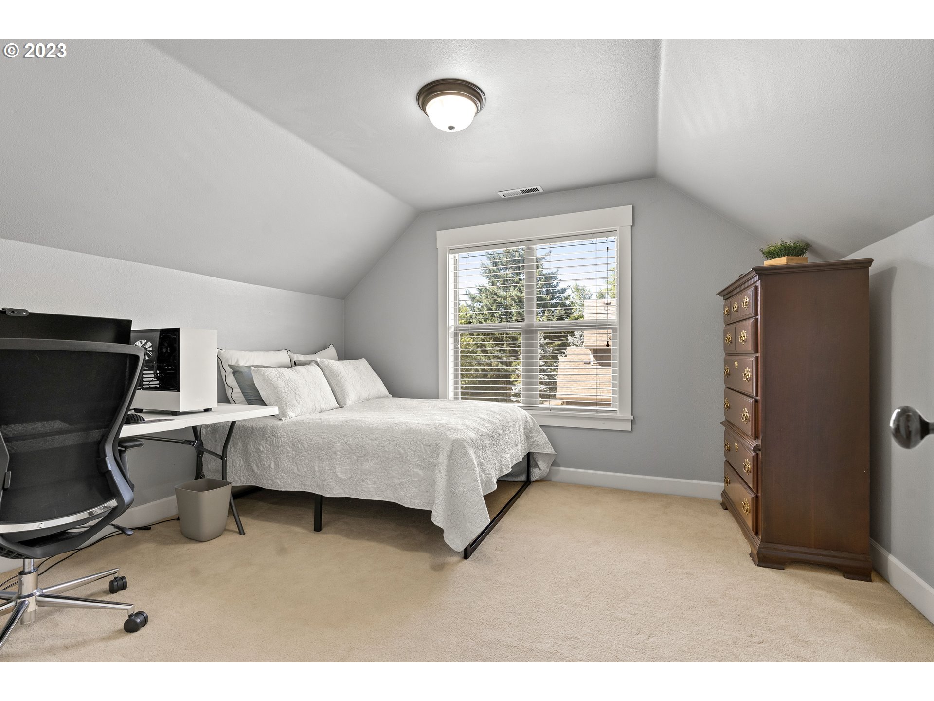 12974 Knaus Road Lake Oswego, OR 97034 - Photo 28 of 46 Gallery Image 28