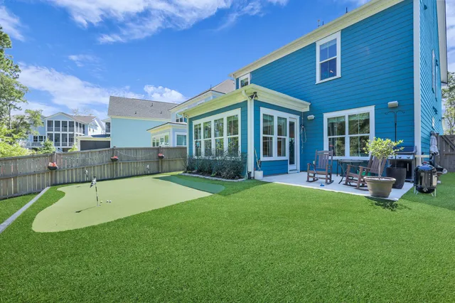 $799,000 | 218 Port Tack Drive, Charleston, SC 29492