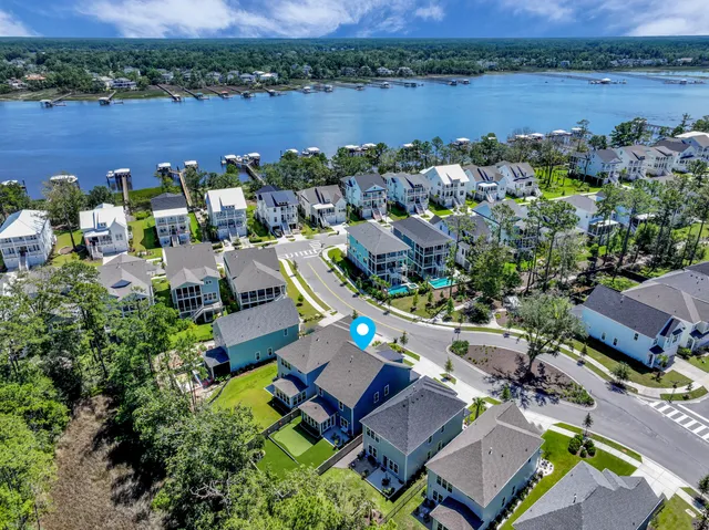 $799,000 | 218 Port Tack Drive, Charleston, SC 29492