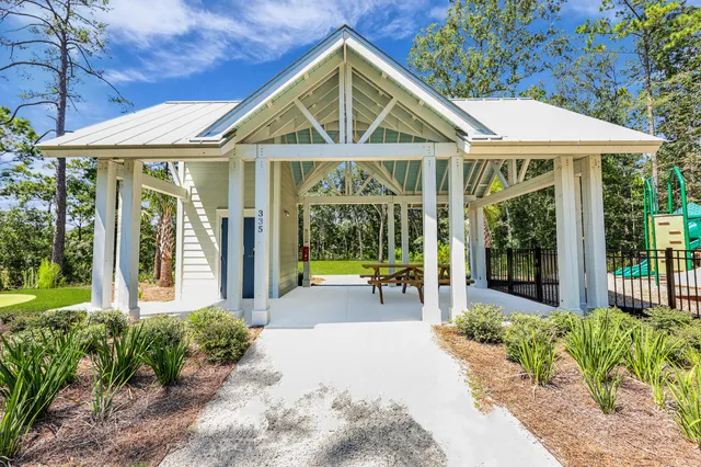 $799,000 | 218 Port Tack Drive, Charleston, SC 29492