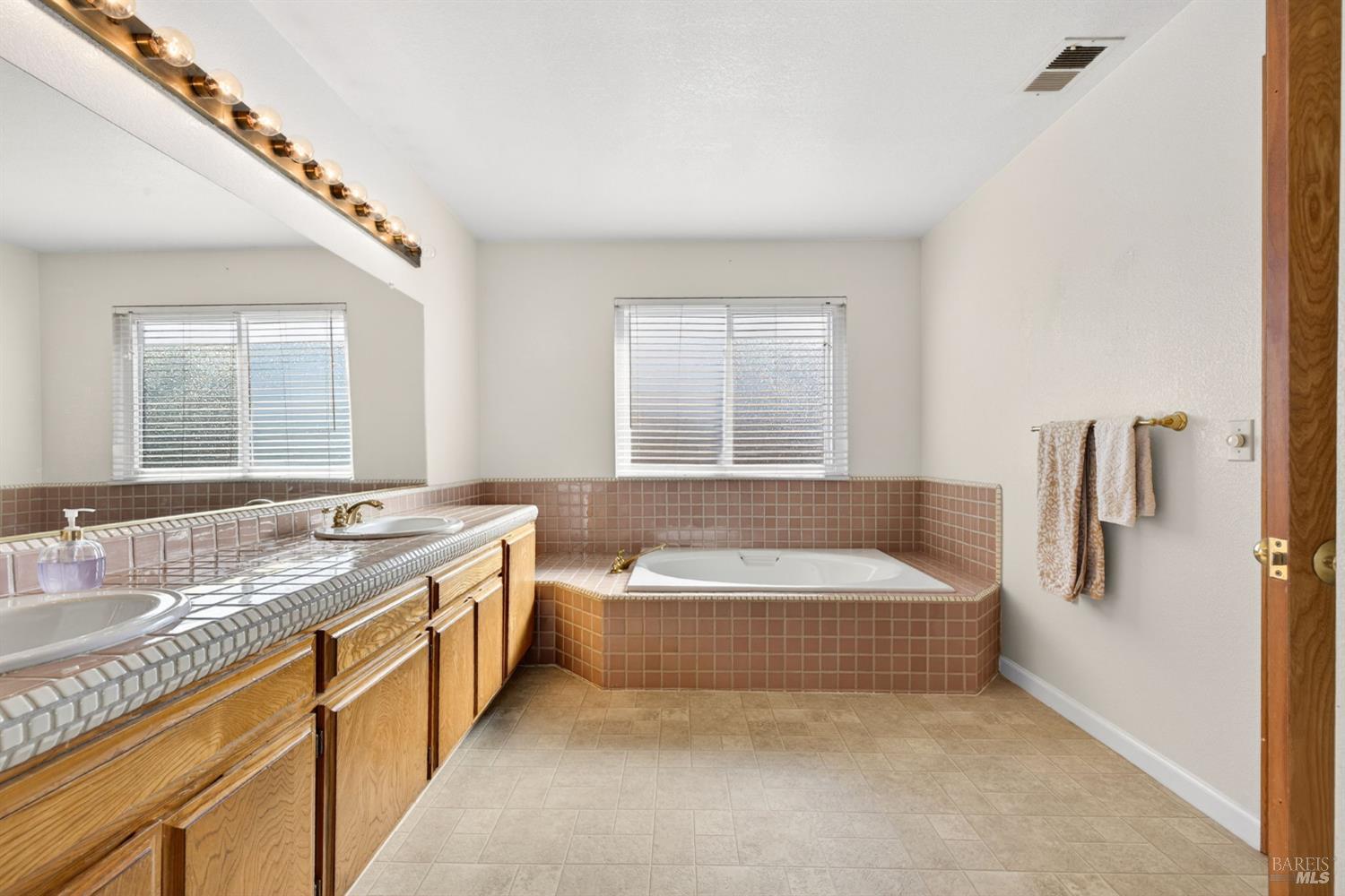 2492 Plum Meadow Court Santa Rosa, CA 95404 - Photo 41 of 61