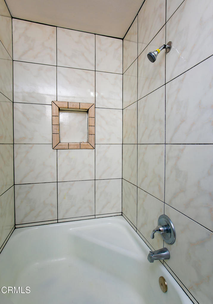 45027 Division Street Lancaster, CA 93535 - Photo 18 of 27