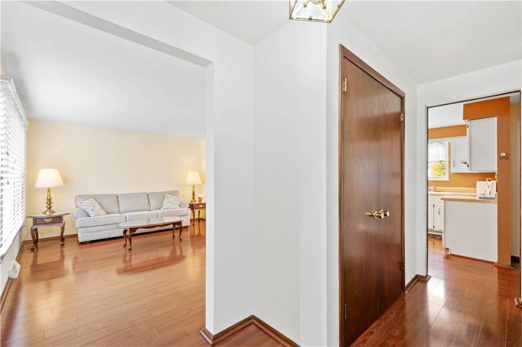 1013 1st Street McKees Rocks, PA 15136 - Photo 3 of 25 Gallery Image 3