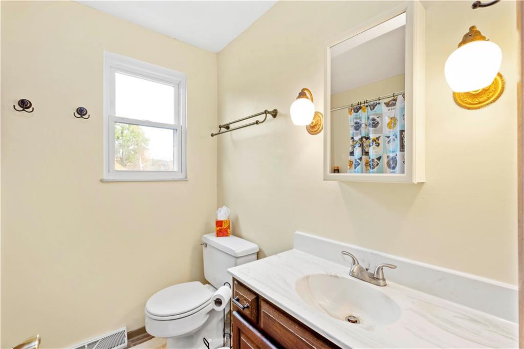 1013 1st Street McKees Rocks, PA 15136 - Photo 21 of 25 Gallery Image 21