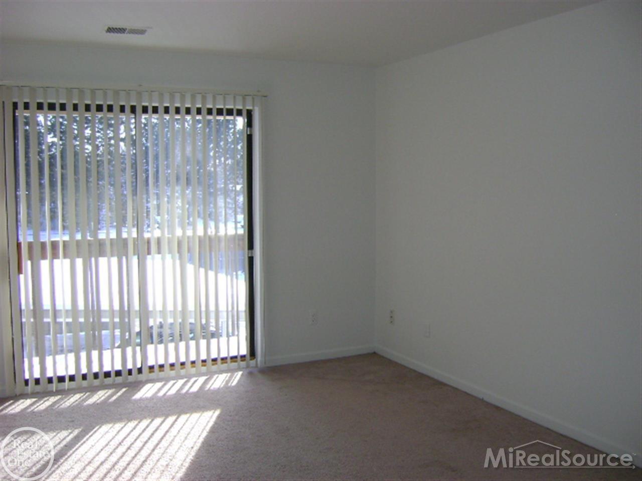 18680 East 14 Mile Road, Unit E8 Fraser, MI 48026 - Photo 5 of 11