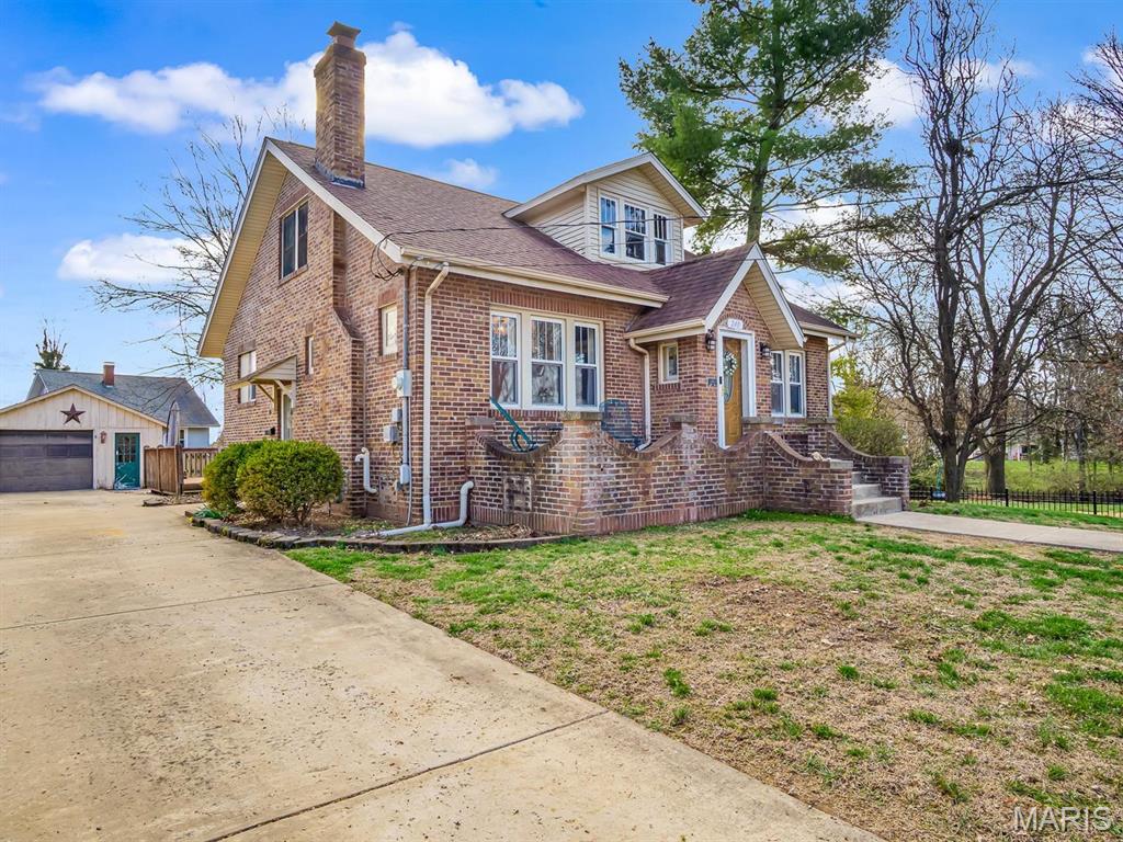 240 North Main Street Waterloo, IL 62298 - Photo 2 of 24