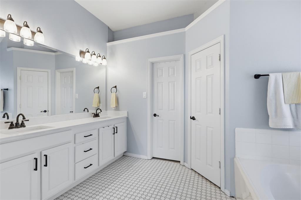11010 Spring Lake Road Frisco, TX 75035 - Photo 22 of 38