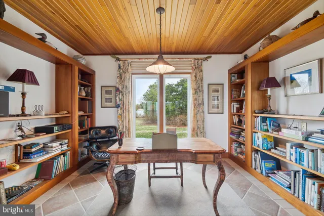 a view of a closet area