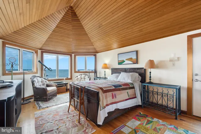 a view of an entryway