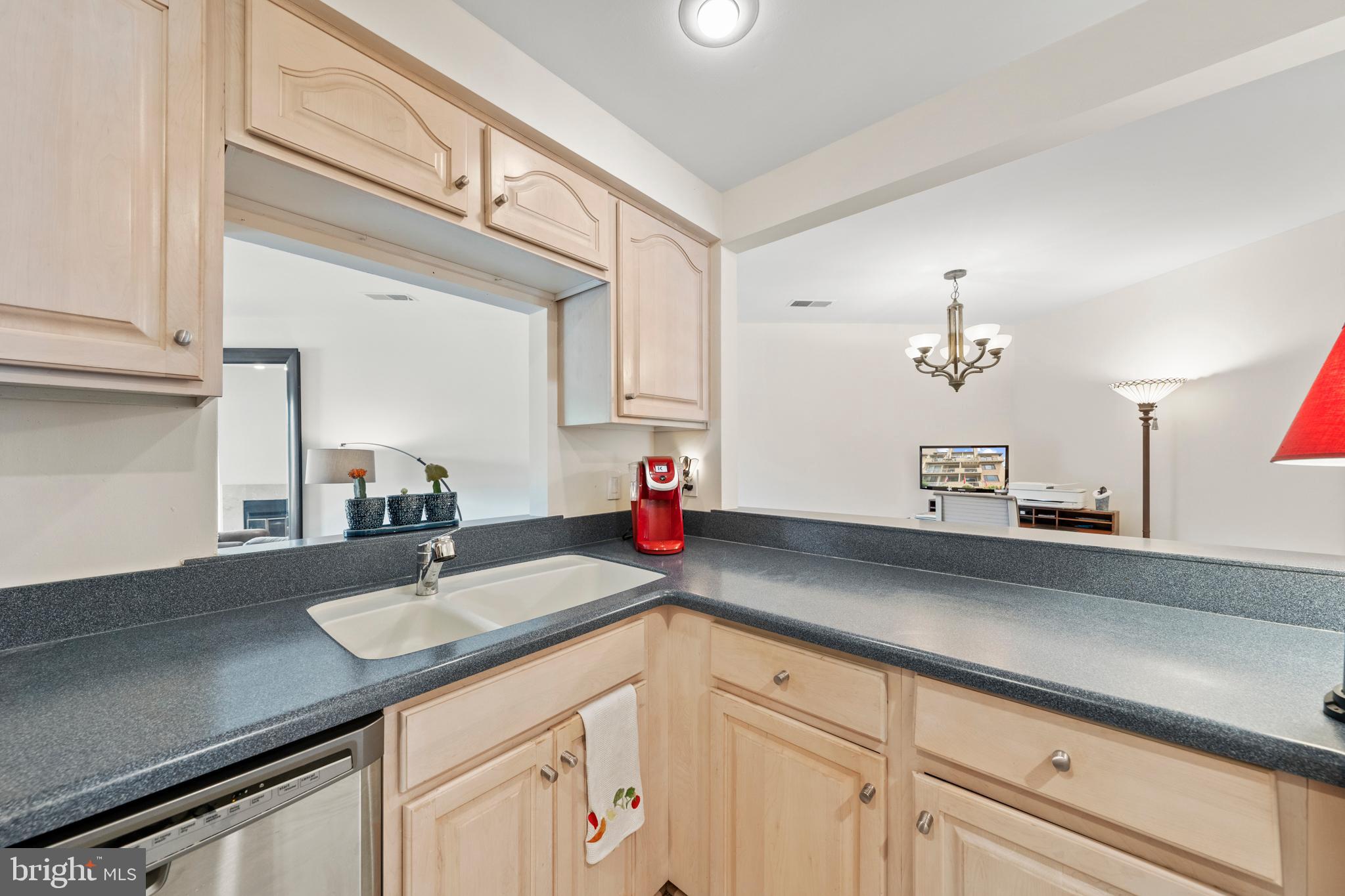 11234 Harbor Court, Unit 11234 Reston, VA 20191 - Photo 11 of 50