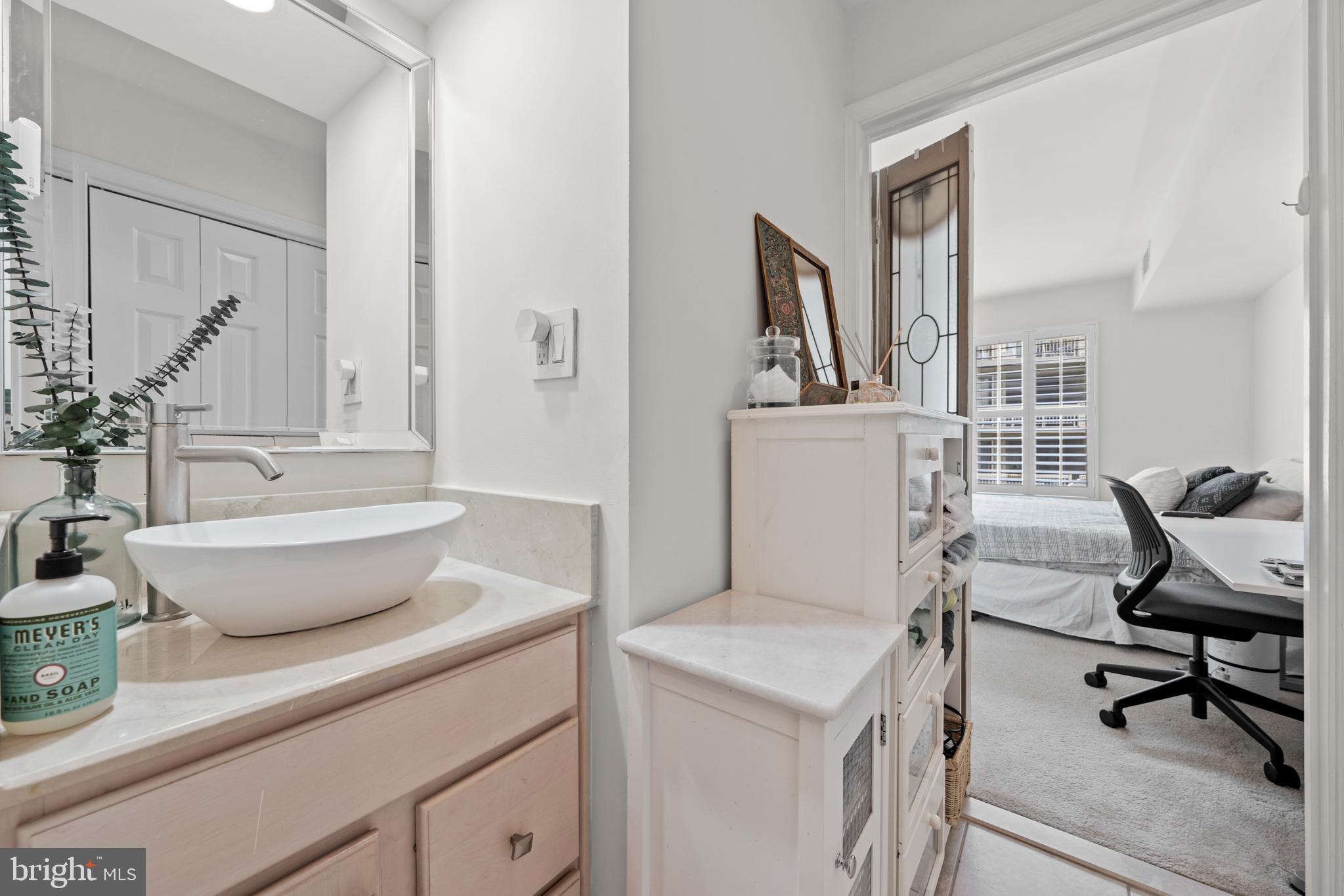 11234 Harbor Court, Unit 11234 Reston, VA 20191 - Photo 20 of 50
