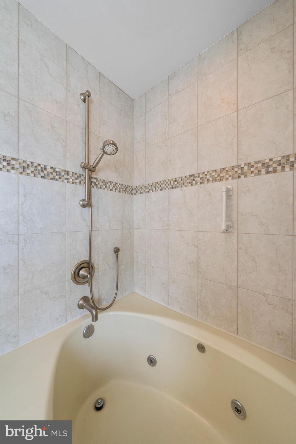 11234 Harbor Court, Unit 11234 Reston, VA 20191 - Photo 38 of 50