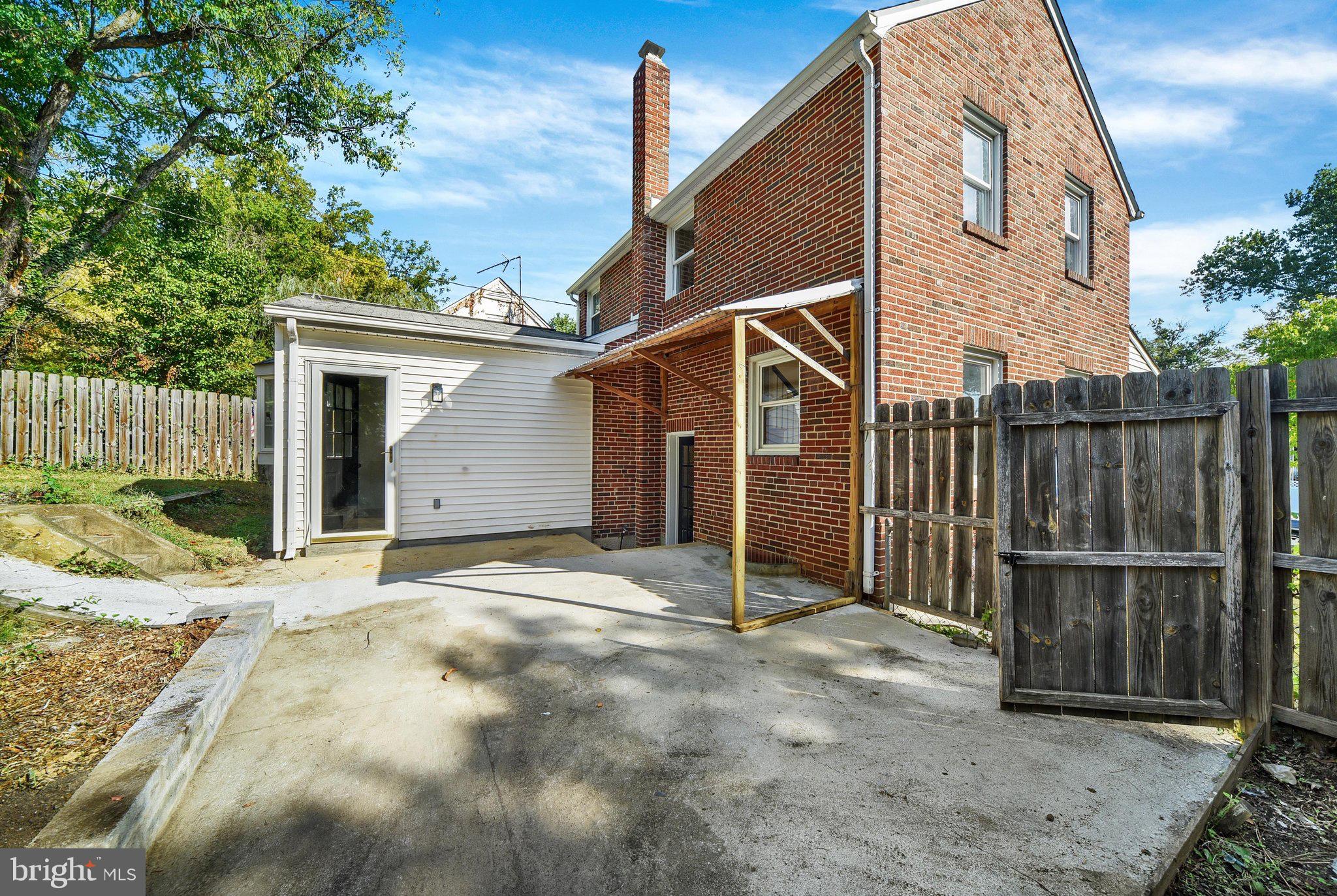 702 Devonshire Road Baltimore, MD 21229 - Photo 30 of 34 Gallery Image 30
