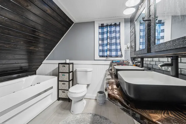 $289,900 | 116 North 7th Avenue, Ione, WA 99139