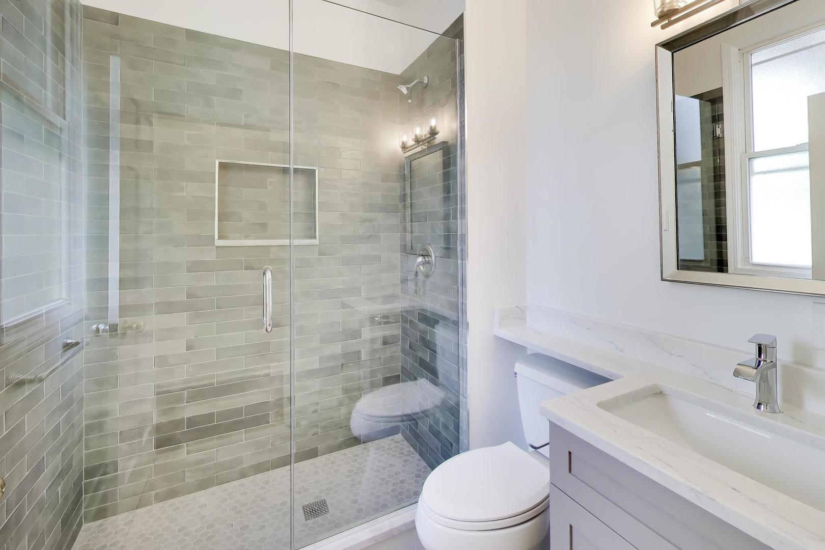 3308 North Racine Avenue, Unit 2 Chicago, IL 60657 - Photo 12 of 14