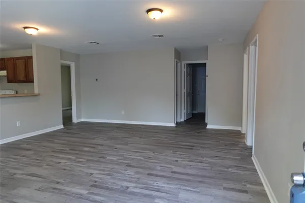 $1,100 | 7806 Beckley Street, Unit B, Houston, TX 77088