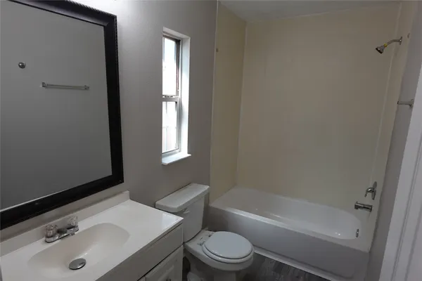 $1,100 | 7806 Beckley Street, Unit B, Houston, TX 77088