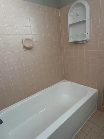 $4,000 | 2180 Northwest 93rd Avenue, Pembroke Pines, FL 33024