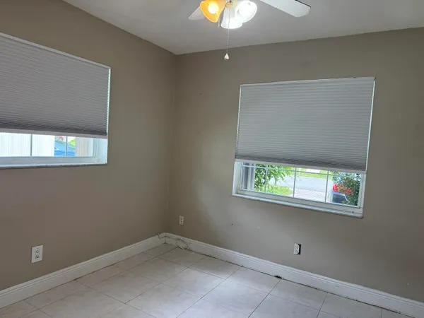 $4,000 | 2180 Northwest 93rd Avenue, Pembroke Pines, FL 33024