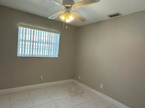 $4,000 | 2180 Northwest 93rd Avenue, Pembroke Pines, FL 33024