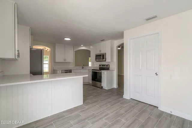 $3,000 | 1431 Victory Palm Drive, Edgewater, FL 32132