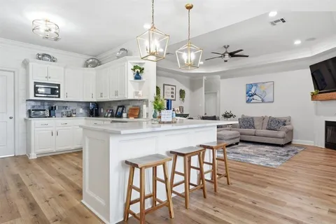 $399,000 | 5737 Hemlock Street, Lake Charles, LA 70605