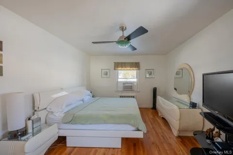 $1,599,999 | 196-11 Pompeii Avenue | Holliswood Jamaica