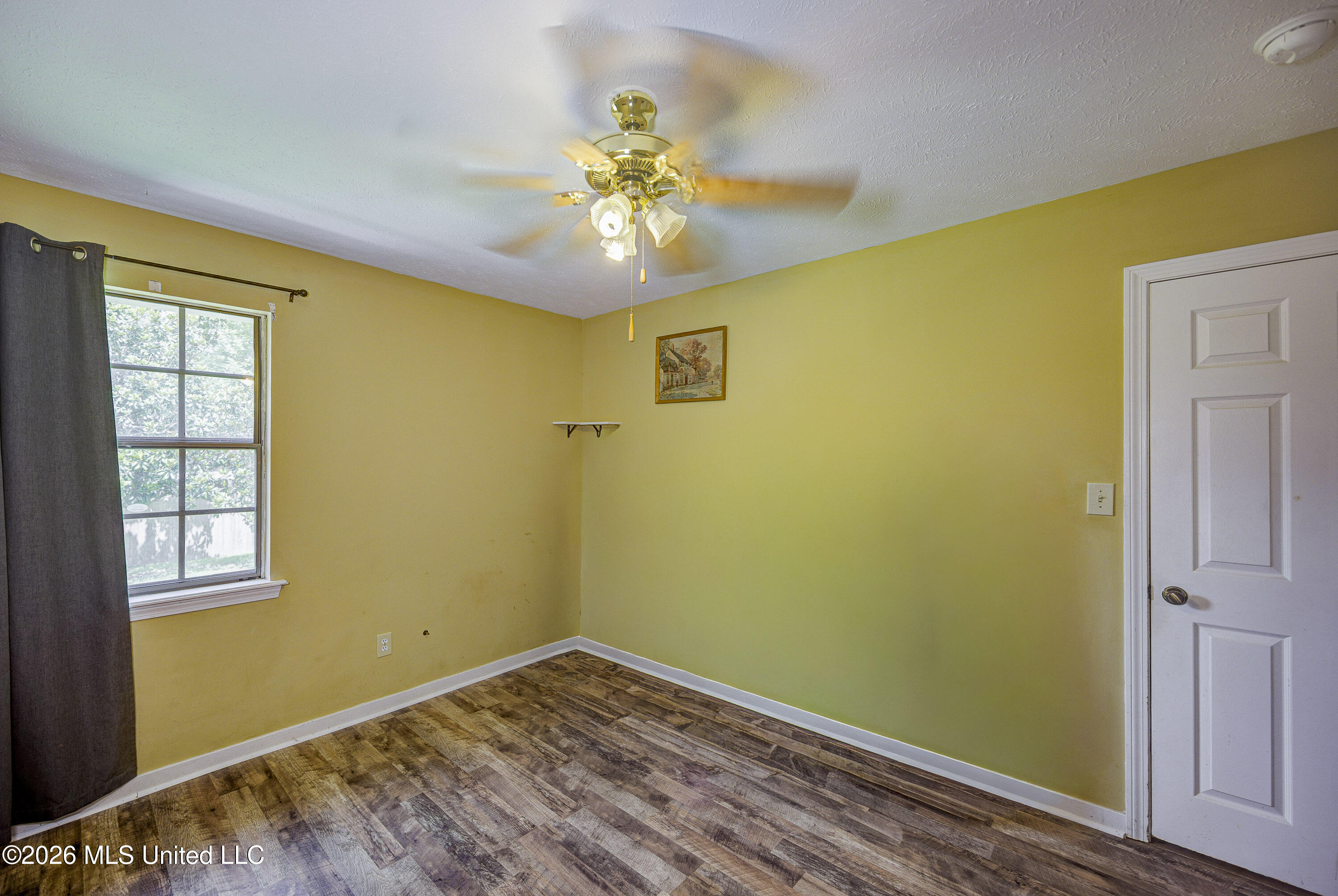 103 Erin Cove Clinton, MS 39056 - Photo 25 of 39 26 Second Bedroom 2