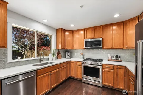 $1,095,000 | 1003 Shelton Avenue Northeast, Renton, WA 98056