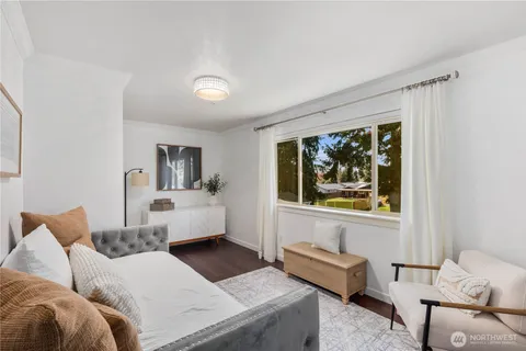 $1,095,000 | 1003 Shelton Avenue Northeast, Renton, WA 98056
