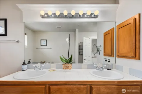 $1,095,000 | 1003 Shelton Avenue Northeast, Renton, WA 98056
