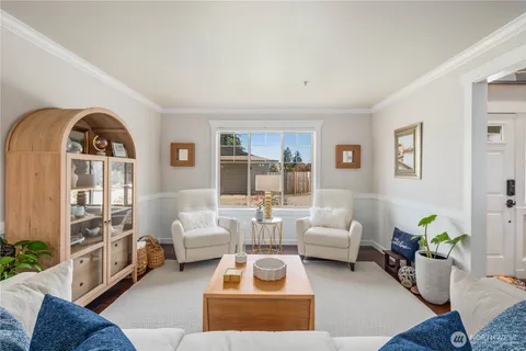 $1,095,000 | 1003 Shelton Avenue Northeast, Renton, WA 98056