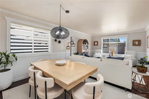 $1,095,000 | 1003 Shelton Avenue Northeast, Renton, WA 98056