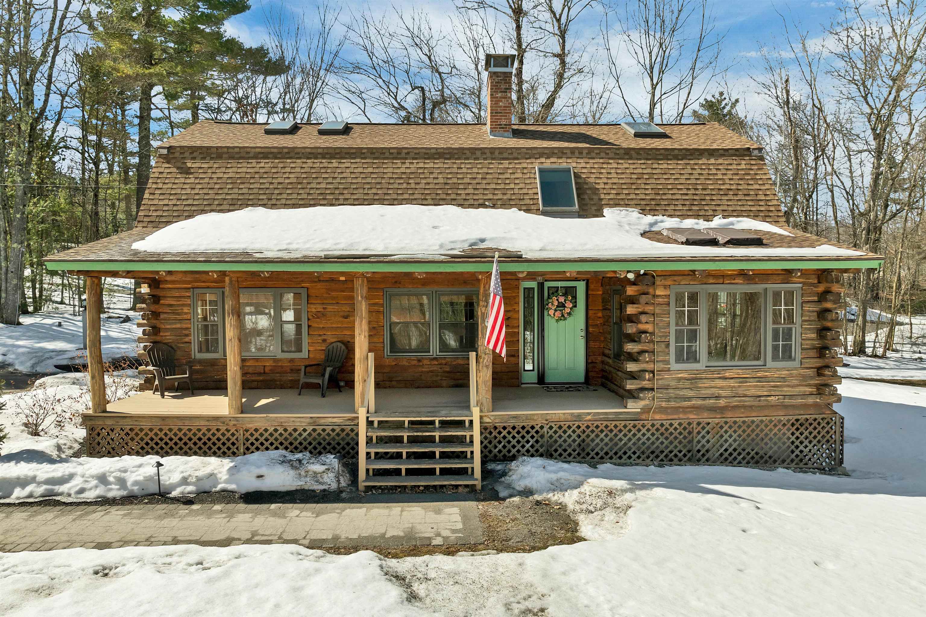 124 Hovey Road Londonderry, NH 03053 - Photo 1 of 60 Gallery Image 1