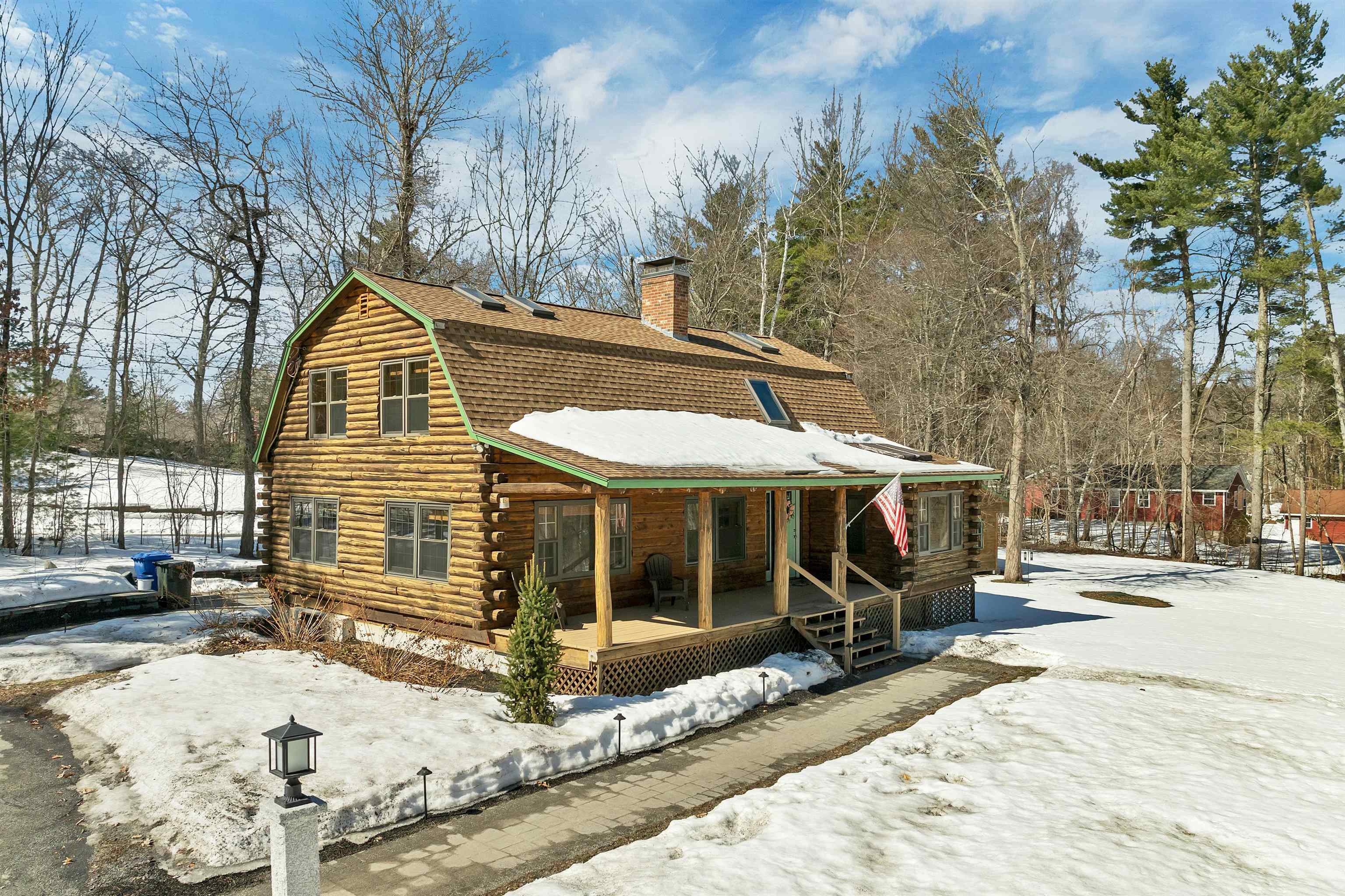 124 Hovey Road Londonderry, NH 03053 - Photo 2 of 60 Gallery Image 2