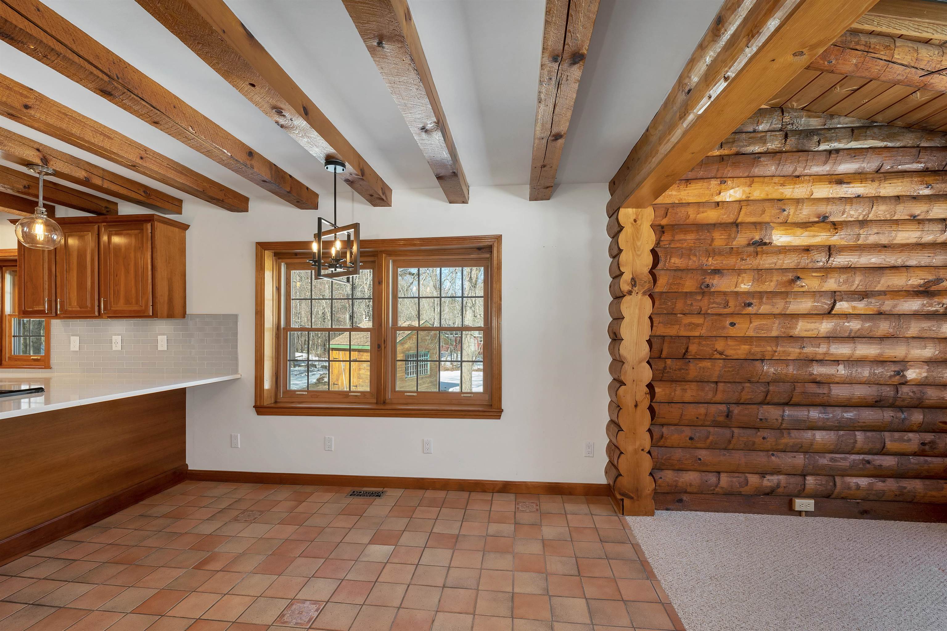 124 Hovey Road Londonderry, NH 03053 - Photo 9 of 60 Gallery Image 9