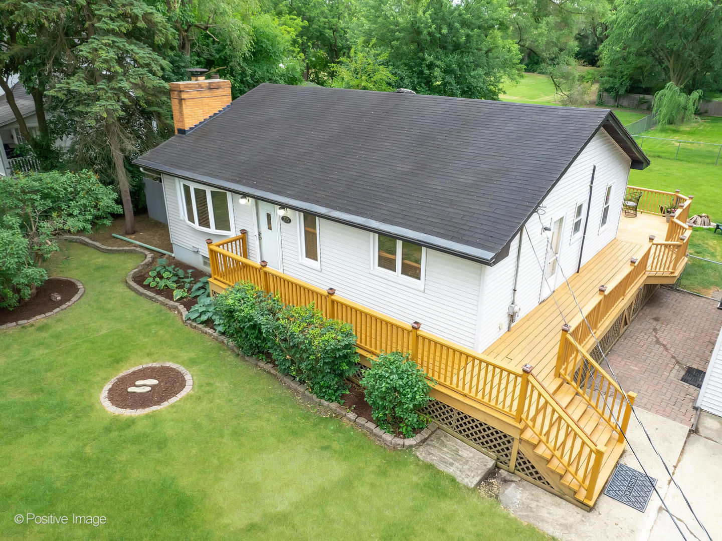 335 Oldfield Road Darien, IL 60561 - Photo 32 of 33 an aerial view of a house with yard