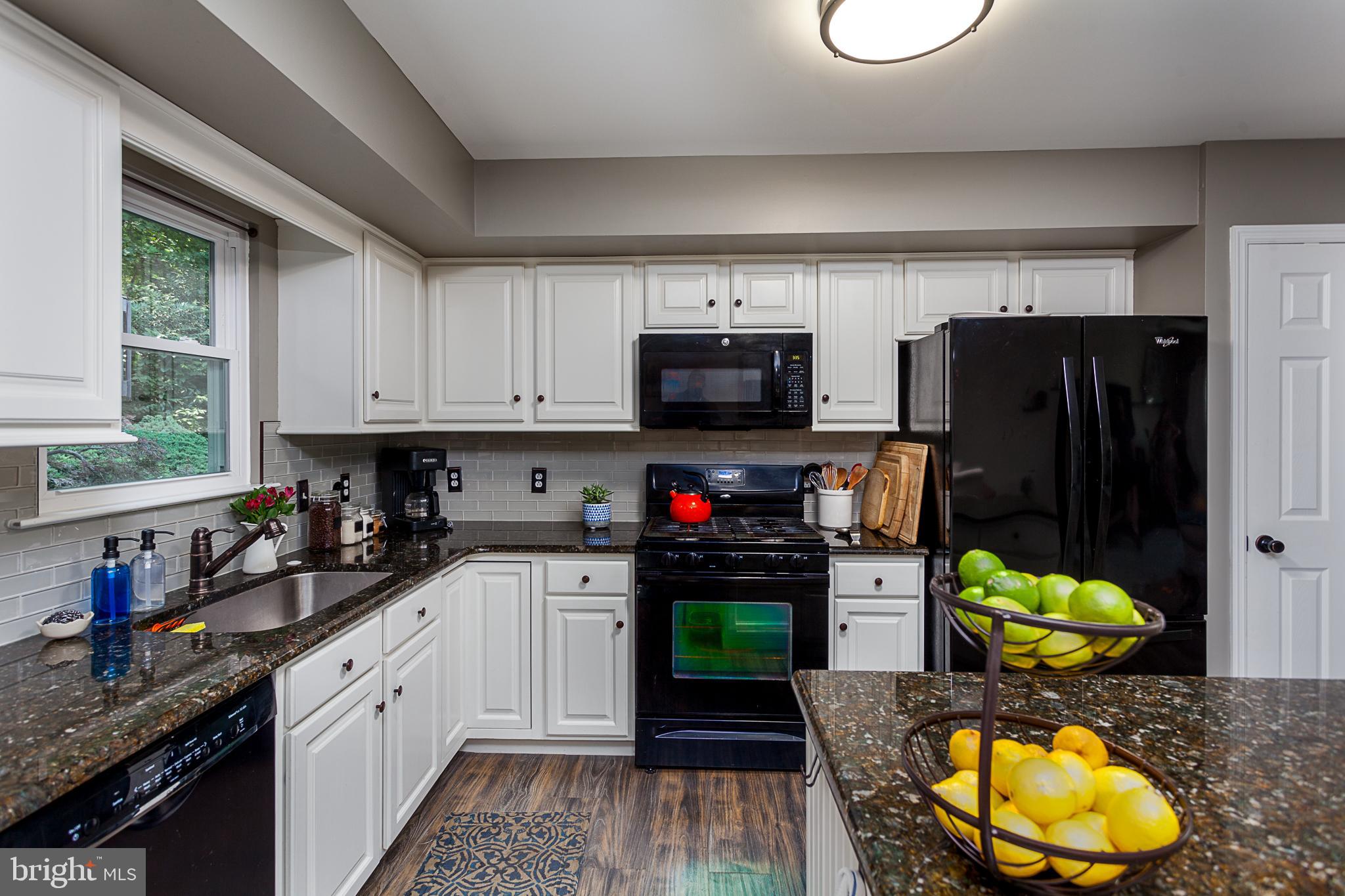 4346 Hillside Road Reading, PA 19606 - Photo 13 of 42 KITCHEN