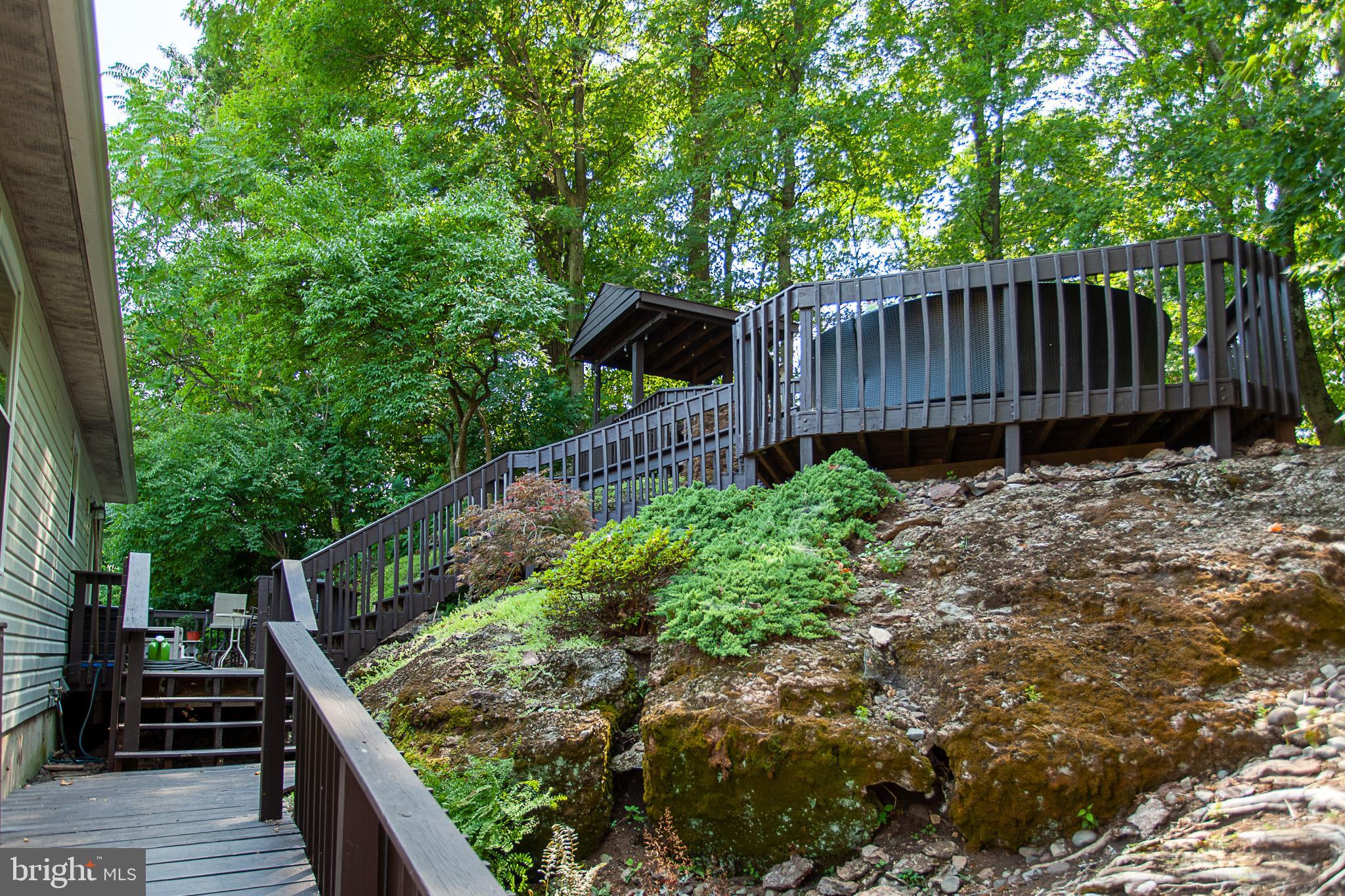 4346 Hillside Road Reading, PA 19606 - Photo 24 of 42 3-TIER DECK BACKYARD OASIS