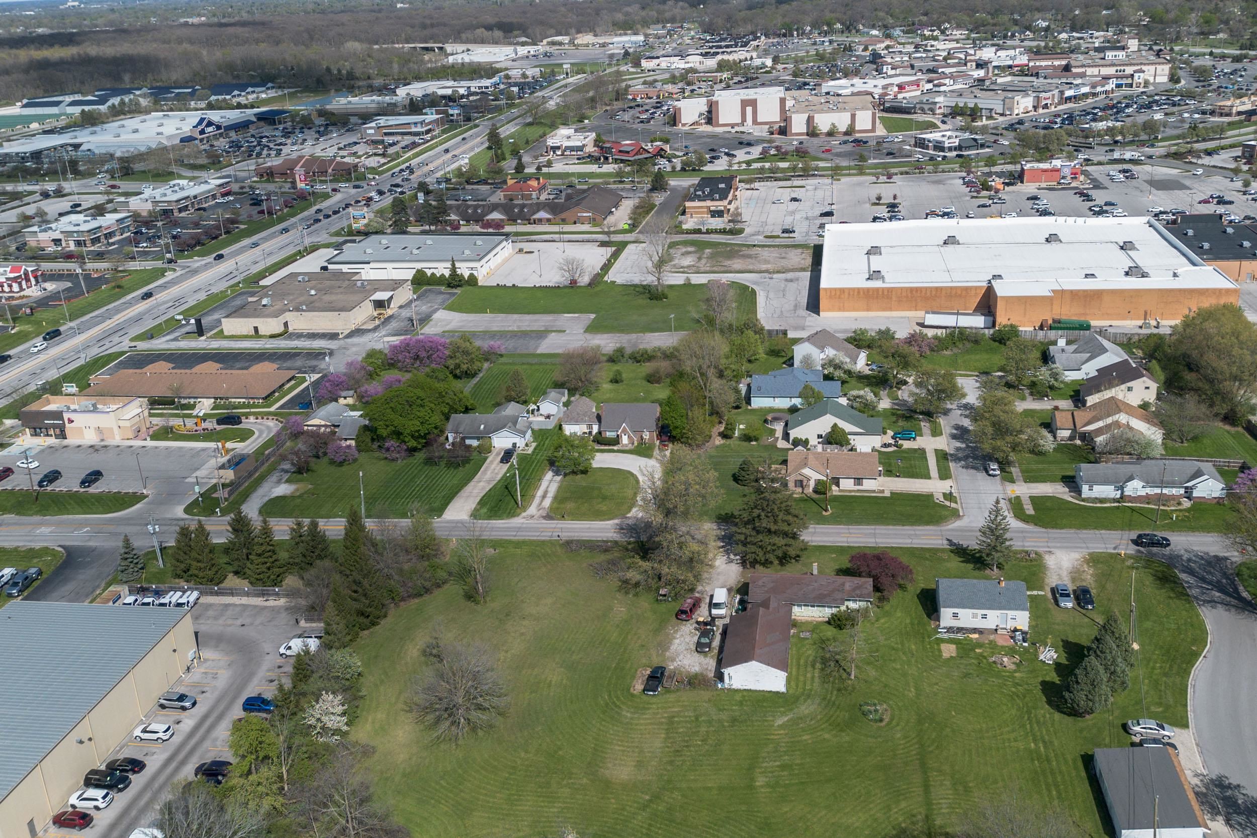 1406 Reckeweg Road Fort Wayne, IN 46804 - Photo 19 of 36