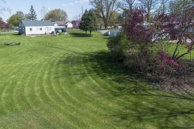 $235,000 | 1406 Reckeweg Road, Fort Wayne, IN 46804