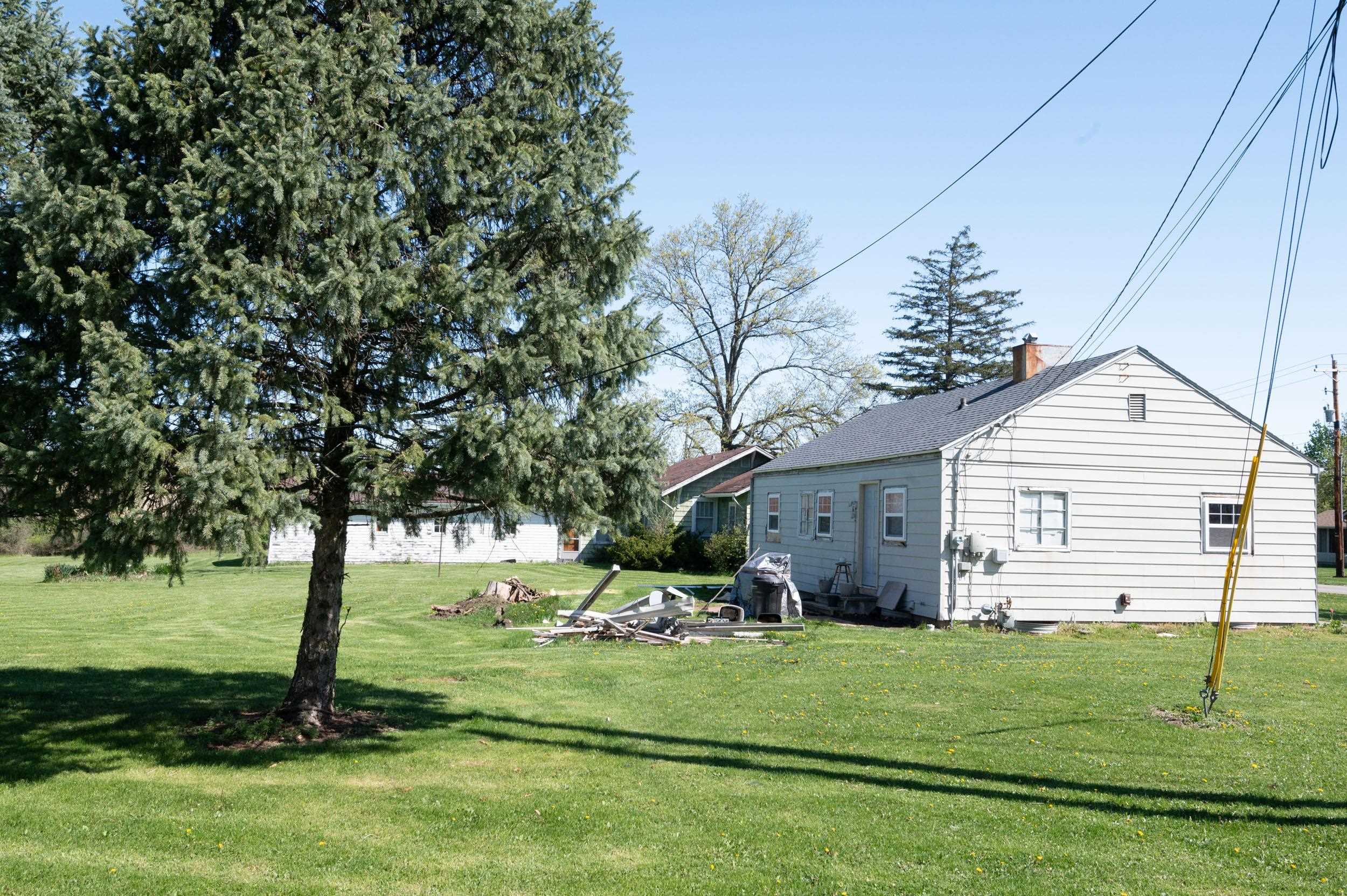 1406 Reckeweg Road Fort Wayne, IN 46804 - Photo 4 of 36