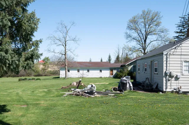 $235,000 | 1406 Reckeweg Road, Fort Wayne, IN 46804